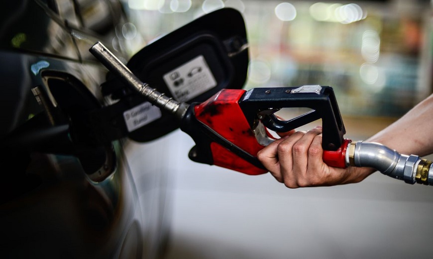 Leia mais sobre o artigo PETROBRAS aumenta preço da gasolina e do diesel