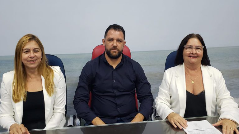 Leia mais sobre o artigo Piúma: Fabrício Taylor é eleito o novo presidente da Câmara de Vereadores