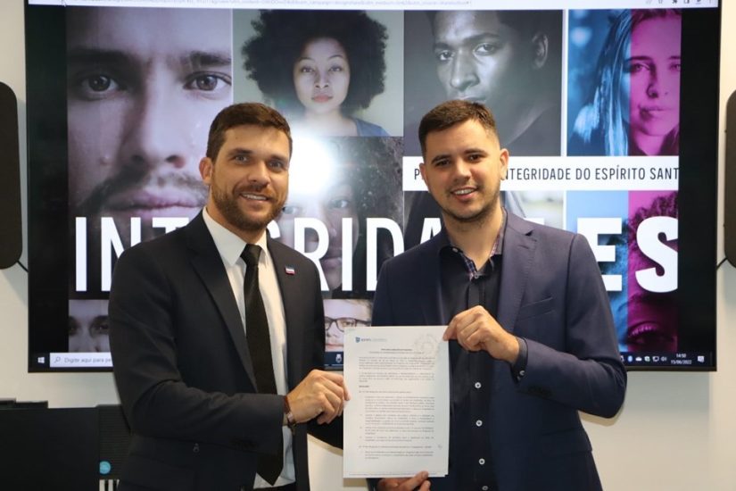 Leia mais sobre o artigo SECONT e JUCEES assinam portaria para implementar Programa de Integridade