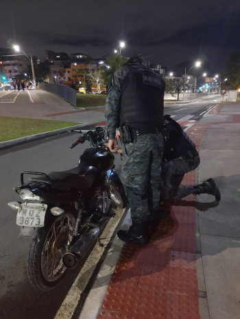 Leia mais sobre o artigo ROMU recupera moto com restrição de furto em 24 horas