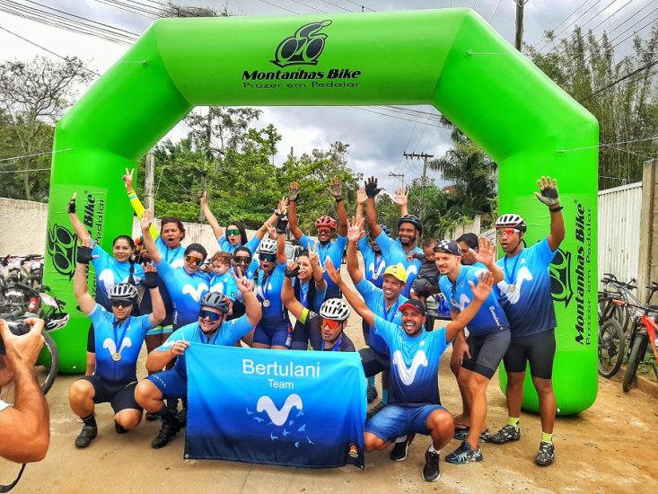 Leia mais sobre o artigo Equipe vianense domina circuito de ciclismo em Guarapari