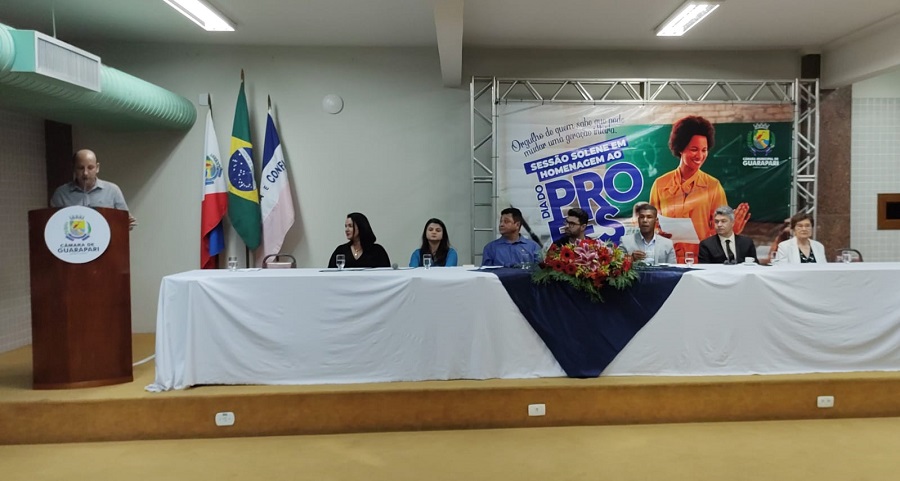 Leia mais sobre o artigo Câmara realiza sessão solene para o Dia do Professor