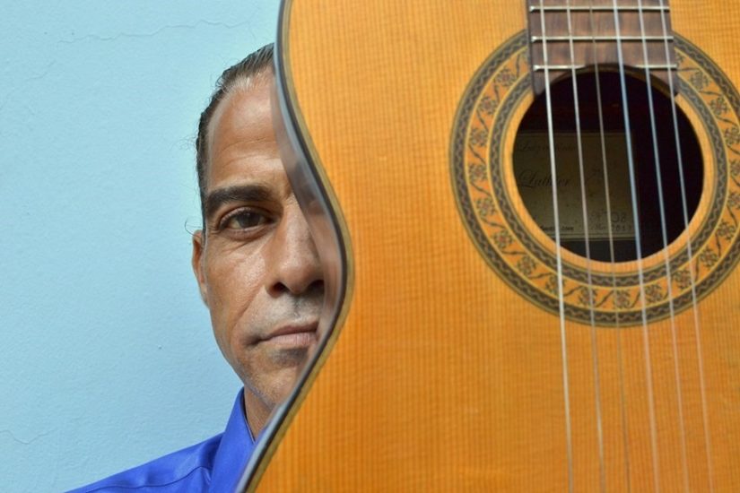 Leia mais sobre o artigo Reencontro com o violonista Elias Belmiro no palco da Casa da Música Sônia Cabral