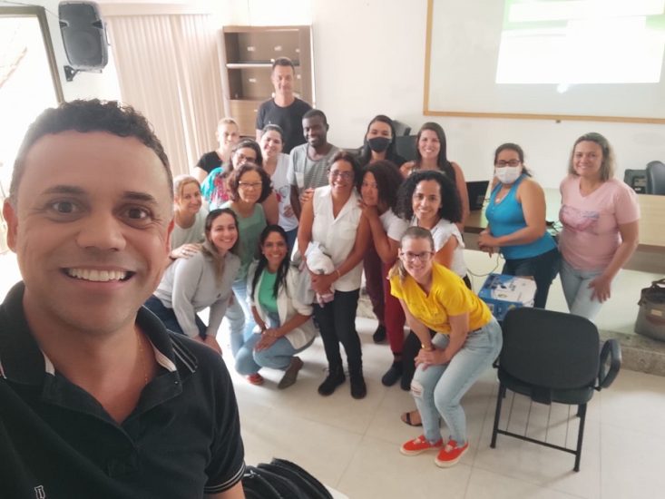 Leia mais sobre o artigo Servidores que atuam nas salas de vacina recebem capacitação