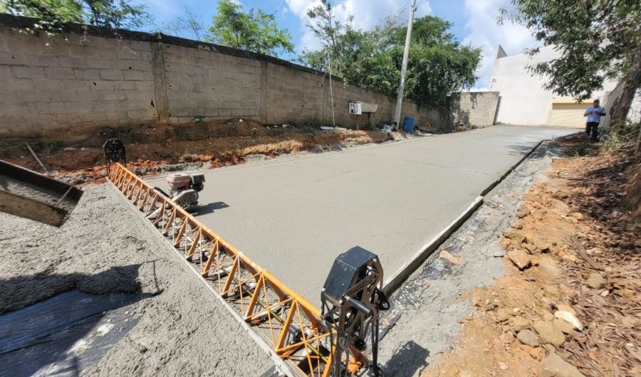 Leia mais sobre o artigo Prefeitura vai pavimentar 43 km de vias com concreto em Cachoeiro