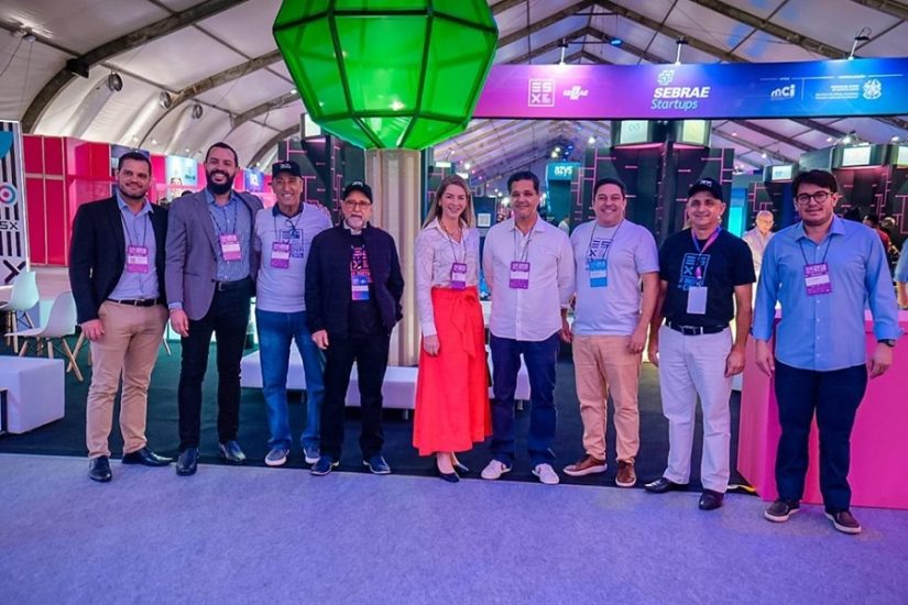 Leia mais sobre o artigo Governo do Estado participa da abertura da ESX em Vitória