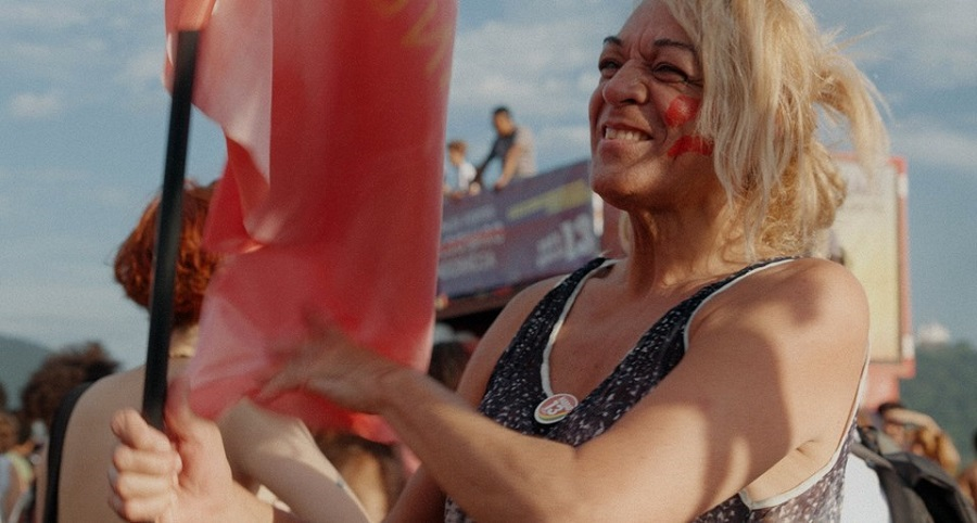 Leia mais sobre o artigo FUNCULTURA: documentário Toda Noite Estarei Lá estreia no 12º Olhar de Cinema