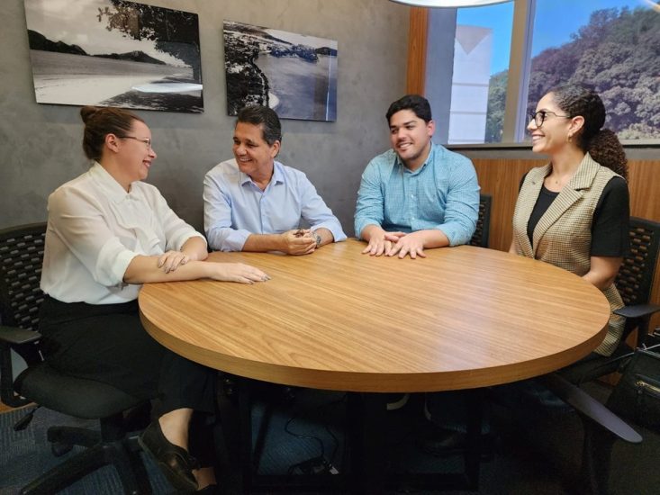 Leia mais sobre o artigo Polo industrial de confecção do Estado será fornecedor da companhia de e-commerce chinesa