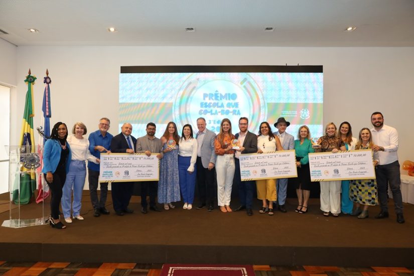 Leia mais sobre o artigo Escolas da Rede Pública Estadual e Municipal são premiadas pelo Governo do Estado