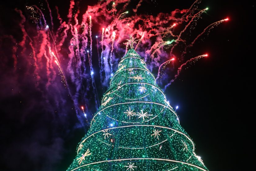 Leia mais sobre o artigo Festa de luzes: Praça João Sedde Neto brilha em noite inesquecível em Marcílio de Noronha