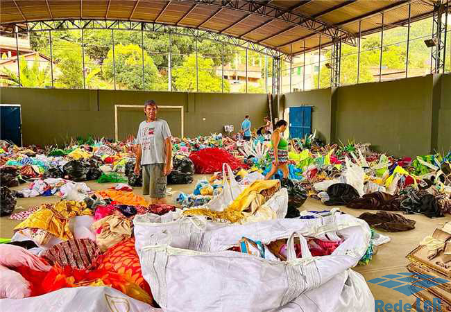 Leia mais sobre o artigo Carnalfredo 2024: Macrina começa distribuição de fantasias, eleição da rainha e ensaios da bateria