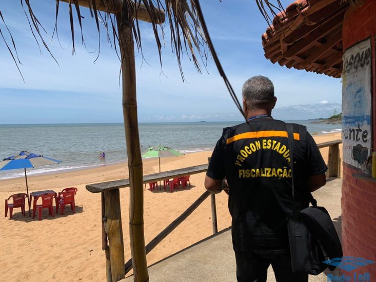 Leia mais sobre o artigo Operação Verão: Procon-ES intensifica fiscalização nos quiosques do litoral sul capixaba