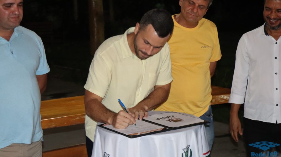 Leia mais sobre o artigo Viana: População de Santa Júlia será contemplada com obras de Drenagem e Pavimentação de 13 ruas