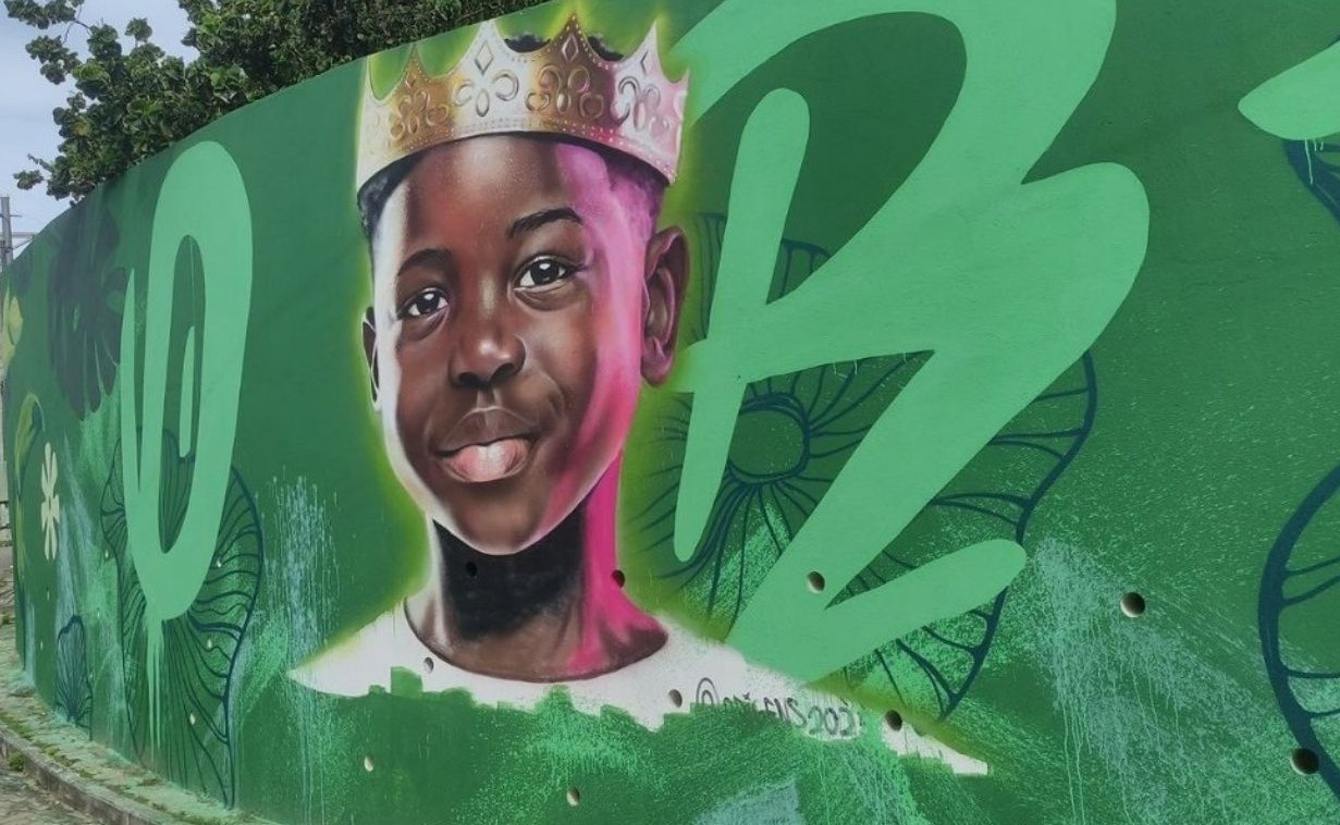 Leia mais sobre o artigo Arte nas ruas muda visual de bairro em Guarapari