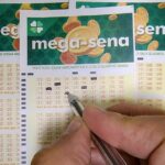 Mega-sena volta a acumular e pode pagar R$ 18 milhões na próxima terça