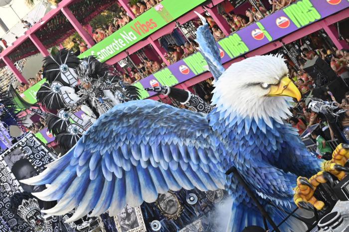 Leia mais sobre o artigo Carnaval de Vitória dobra de tamanho em 2026: entenda como será a folia em fevereiro