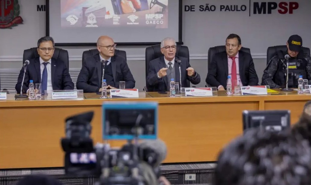 Leia mais sobre o artigo PCC usa postos e motéis para lavagem de dinheiro, aponta operação