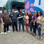 Guarapari é o primeiro município a receber o Programa Pet Vida, com o carretão para castração animal