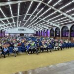 Prefeitura entrega crachá para mais de 1.000 ambulantes licenciados e anuncia benefícios para trabalhadores cadastrados