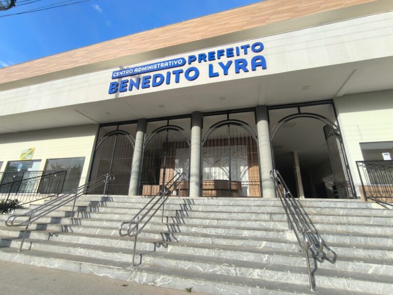 Novas rotas de ônibus passam a atender o Centro Administrativo Benedito Lyra