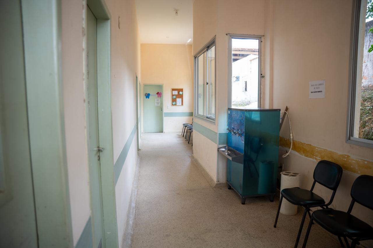 Leia mais sobre o artigo Ordem de serviço autoriza reforma das Unidades de Saúde de Setiba e do CAIC em Guarapari