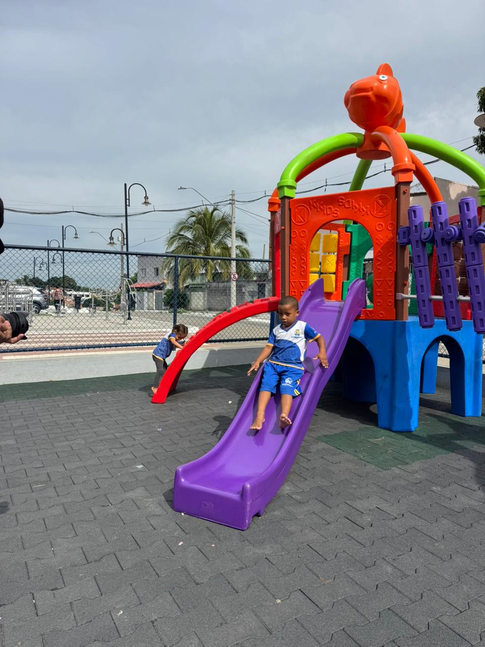 Guarapari vive transformação dos espaços públicos com obras em mais de 15 praças da cidade