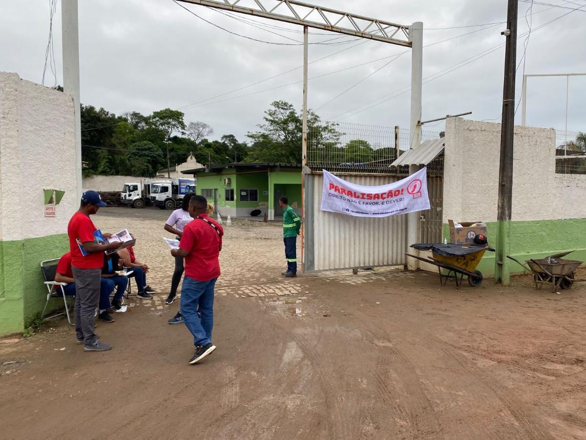 Greve geral na coleta de lixo em Guarapari